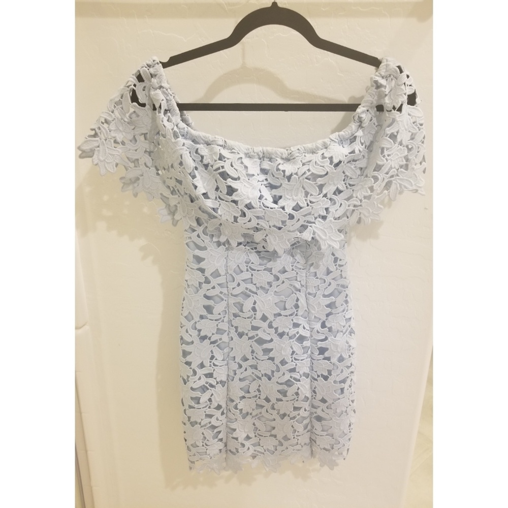 GUESS Enna Off the Shoulder Lace Dress